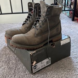 Dark olive green Timberlands